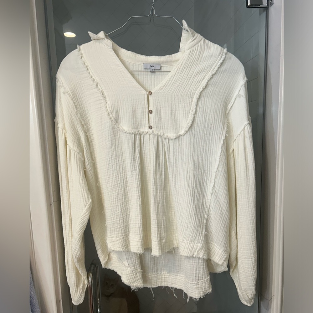 Fate button up top off white